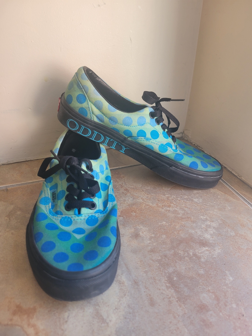 Vans x David Bowie "Space Oddity"  shoes - Picture 3 of 6